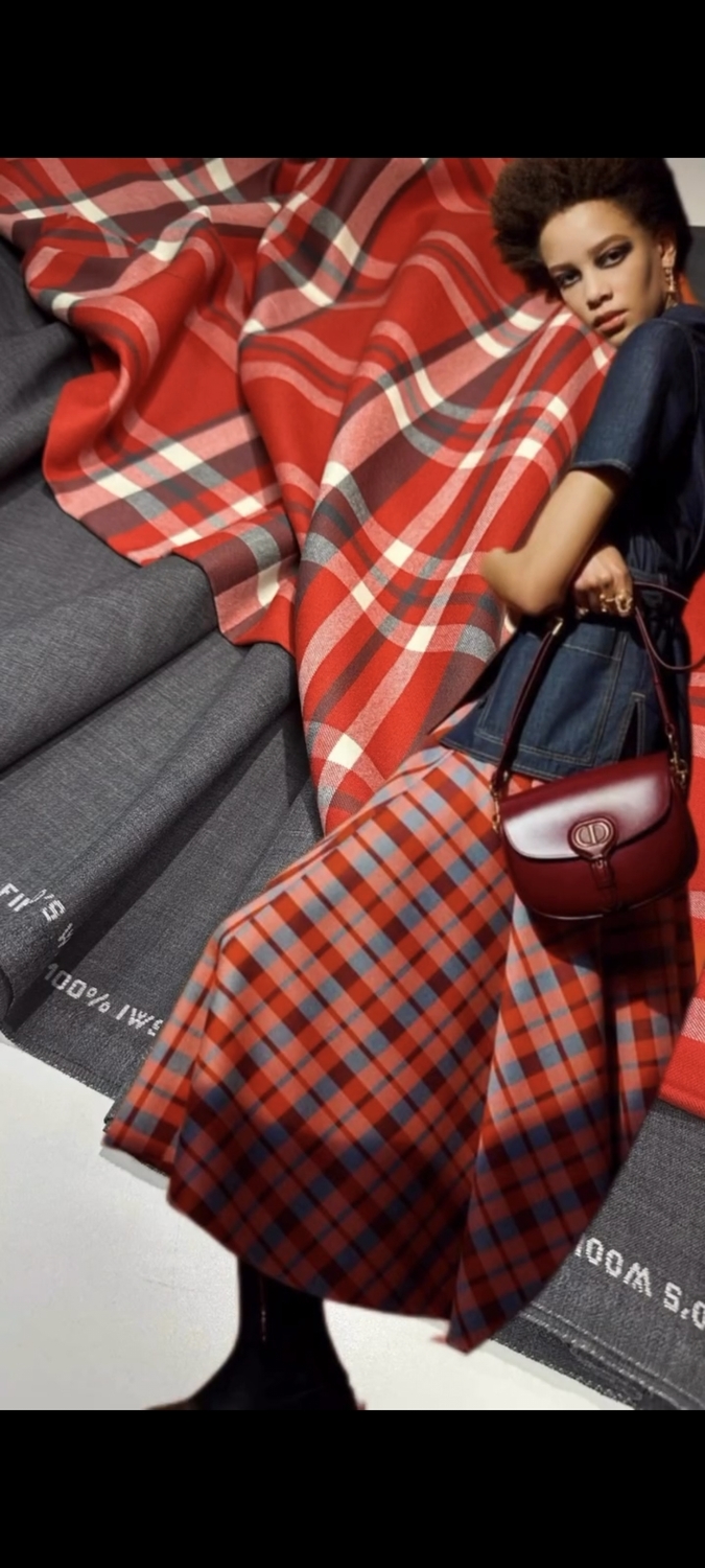 Костюмная ткань